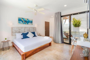 2 Story with SpaTub, Oceanview Roof Pool & Gym Onsite